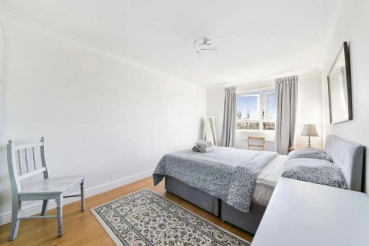 Brunswick Rooms Sutton  Bagian luar foto