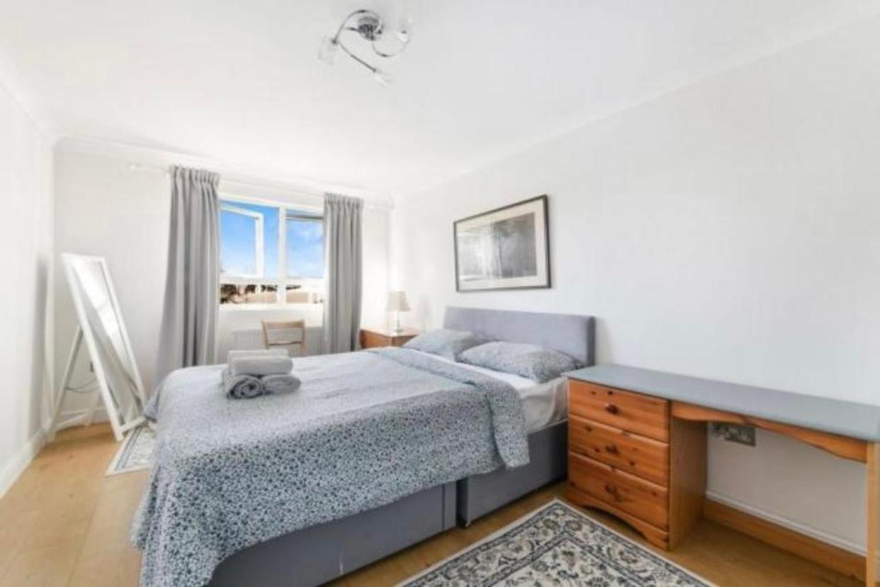 Brunswick Rooms Sutton  Bagian luar foto