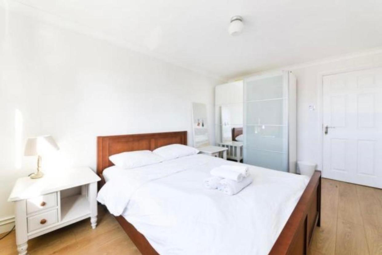 Brunswick Rooms Sutton  Bagian luar foto
